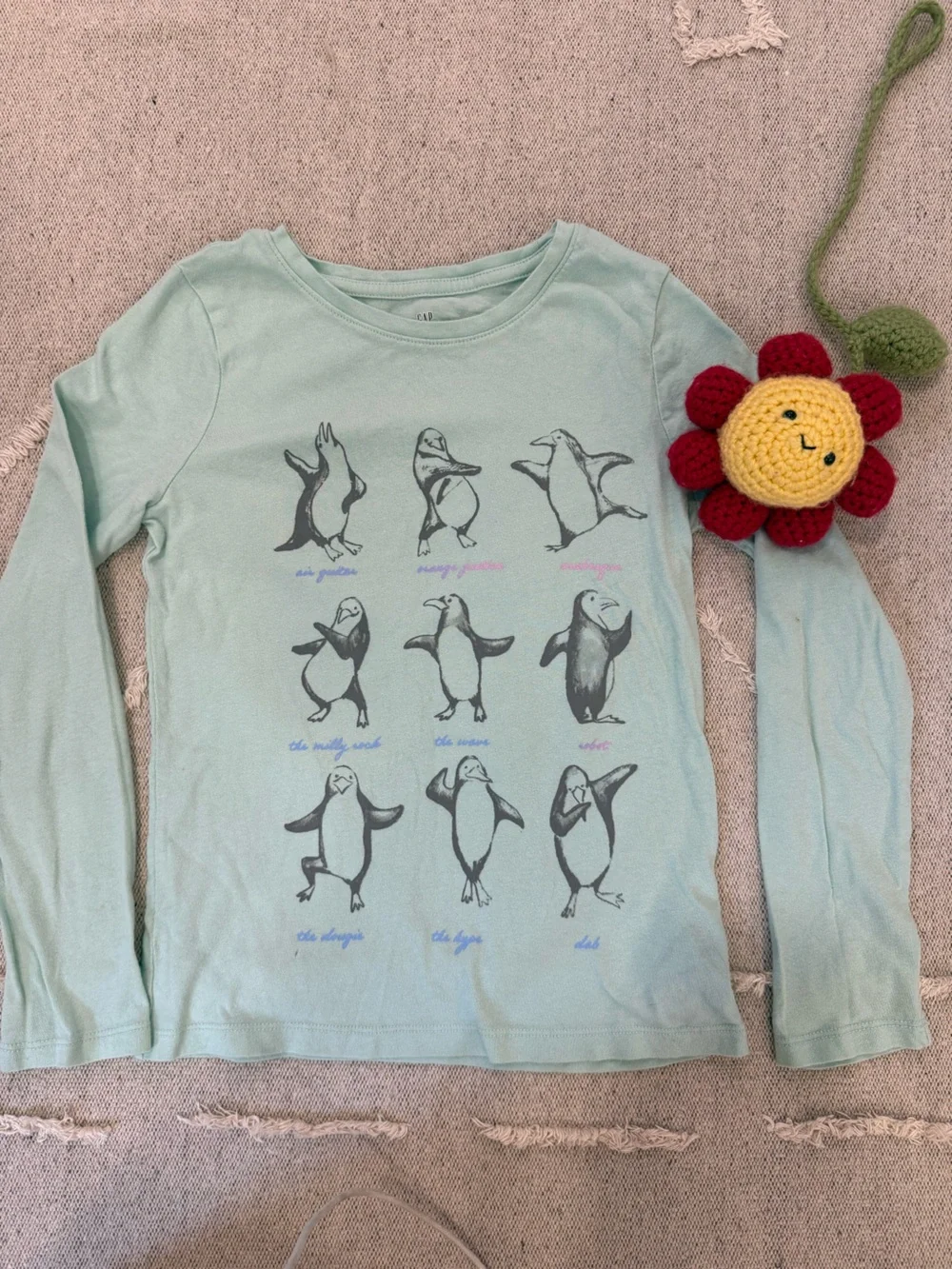 Gap Kids Long-Sleeve Penguin Graphic Tee - Light Aqua